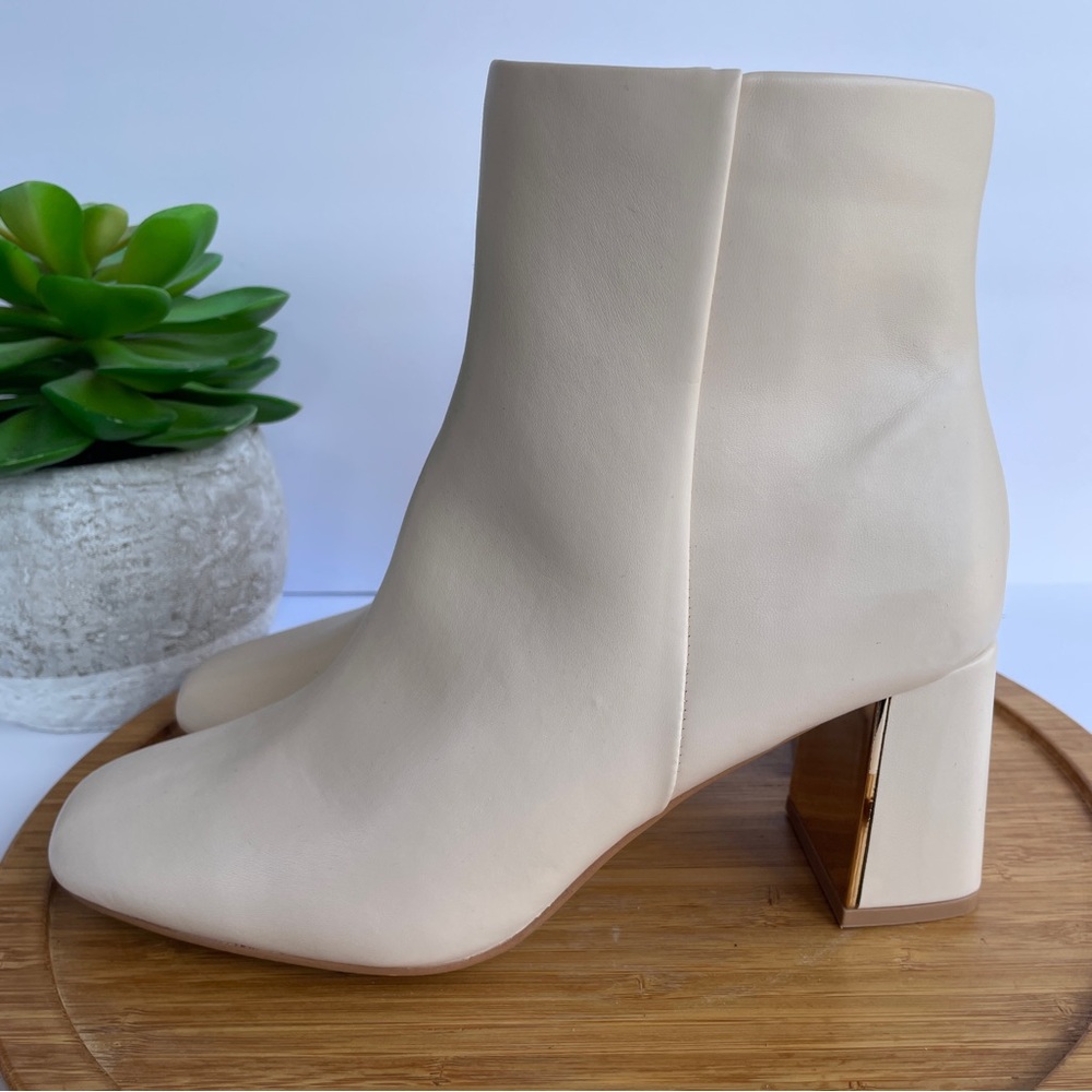XOXO Kanni Ivory Gold Block Heel Ankle Bootie Women 9 Minimalist Chic Dress Boot